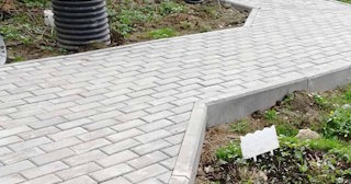 Профессиональная укладка брусчатки в Устях-Джегуте в октябре