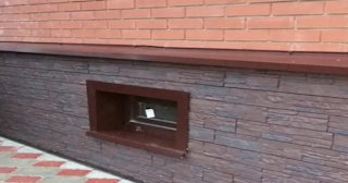Облицовка цоколя панелями под камень в Устях-Джегуте в октябре