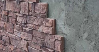 Качественная отделка цоколя фундамента снаружи в Устях-Джегуте в октябре