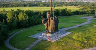 Благоустройство памятников в Устях-Джегуте от 911 руб. – компания ТротуарнаяПлитка